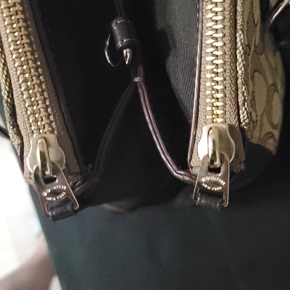 Coach Signature Christie Carryall Tote Shoulder Bag F36721 - Picture 15 of 17